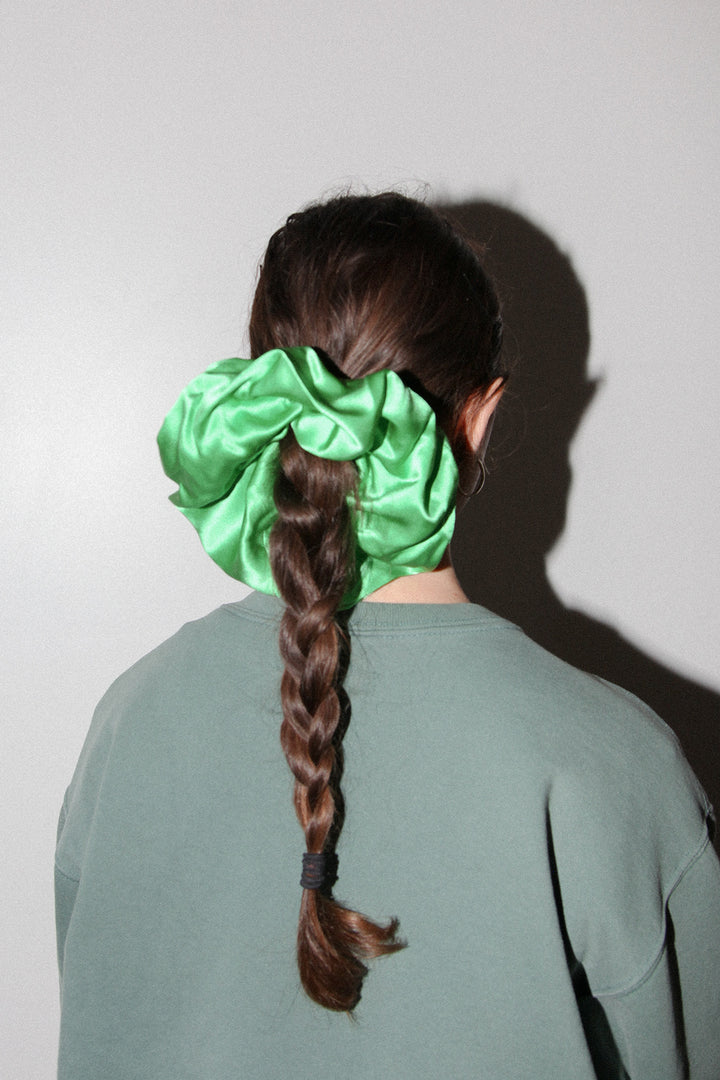 Grande Scrunchie in Emerald