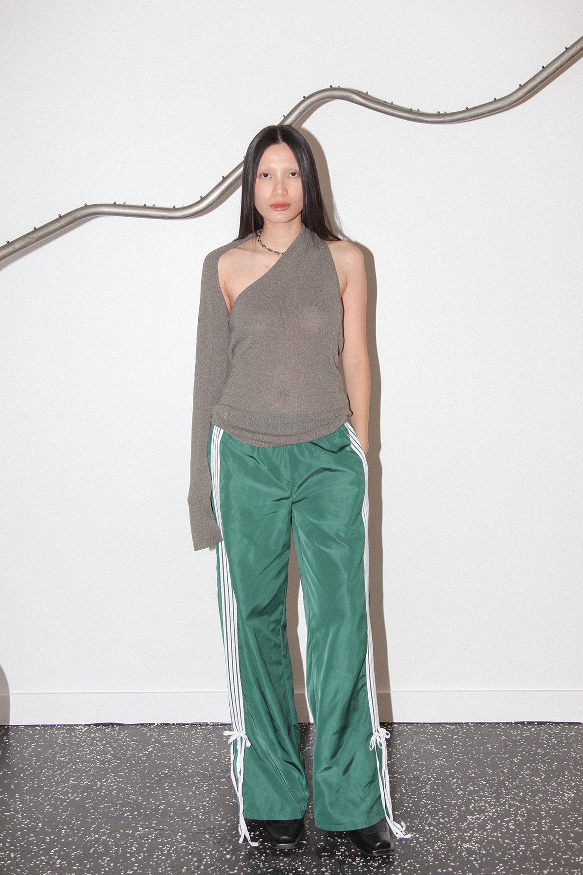 Studio 414 Bow Track Pant in Green