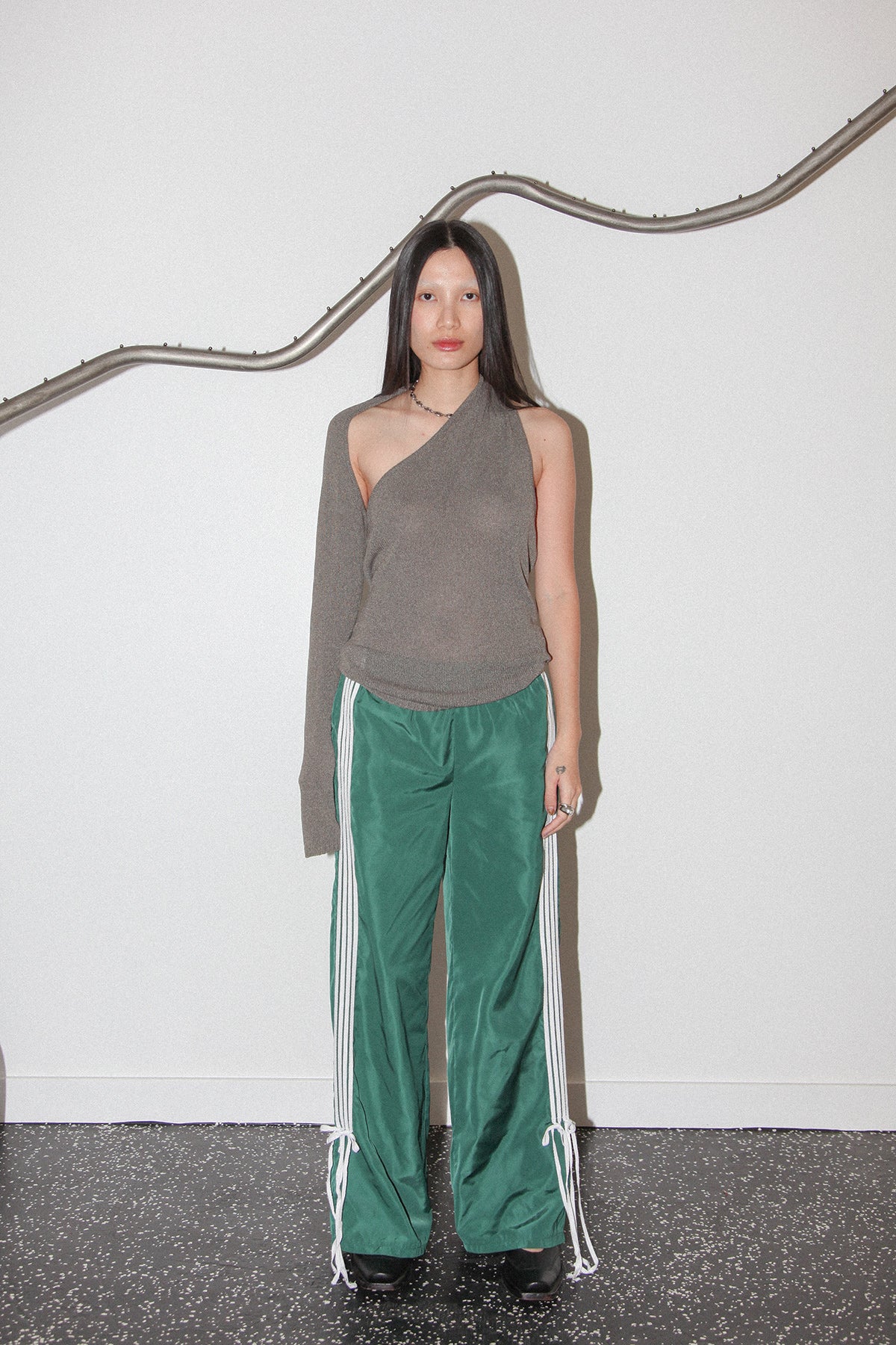 Studio 414 Bow Track Pant in Green