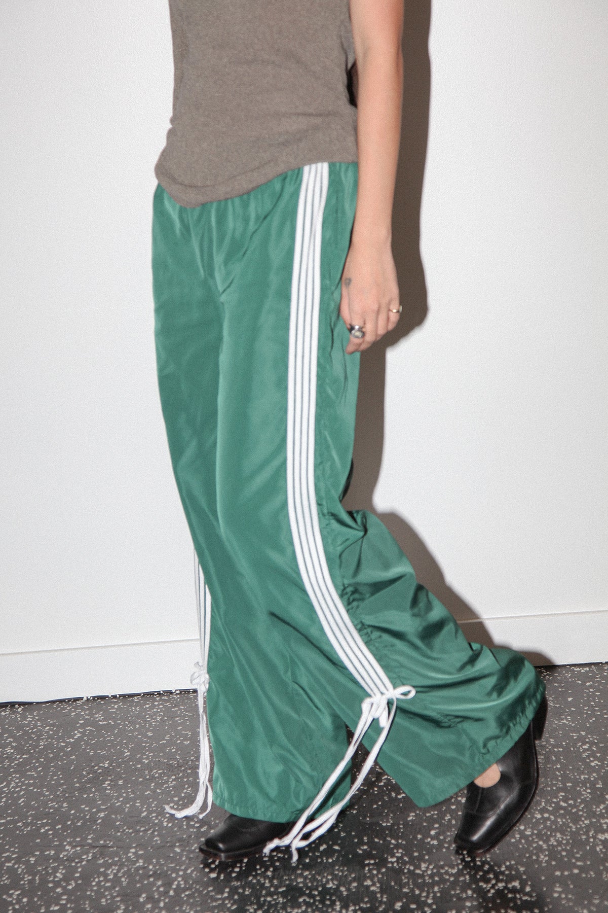 Studio 414 Bow Track Pant in Green